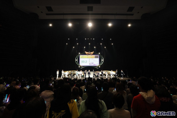 アイドルたちが多彩なポーズ＆ファッションに挑戦！ミャクミャクさんも登場した「アイドルマスター SideM」プロミ大阪公演DAY1をレポートの画像2