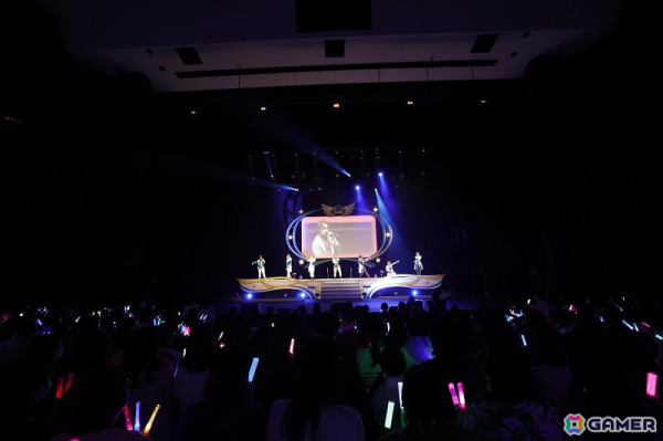 アイドルたちが体を張った食リポ＆お笑いに挑戦？！「アイドルマスター SideM」プロミ大阪公演DAY2をレポートの画像11
