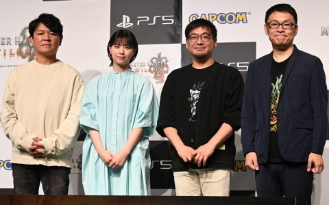 「モンスターハンターワイルズ」発売前夜イベントで辻本氏と西野さんがイャンクックに挑戦！ステージに実寸大の大タル爆弾が現れる場面も