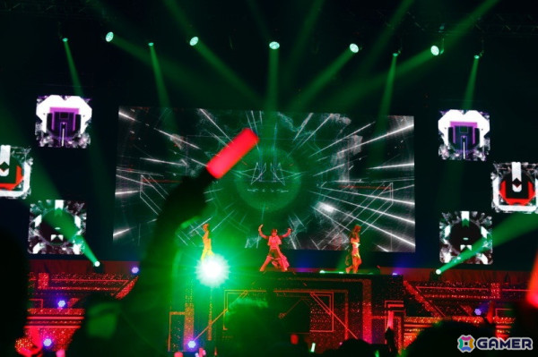 「With you」「Future Designer」「未来へのSign」などアニメ「シャニアニ2nd」の楽曲が届けられた「Over the prism」DAY1公演をレポートの画像4