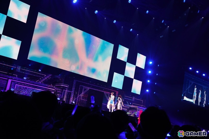 「With you」「Future Designer」「未来へのSign」などアニメ「シャニアニ2nd」の楽曲が届けられた「Over the prism」DAY1公演をレポートの画像