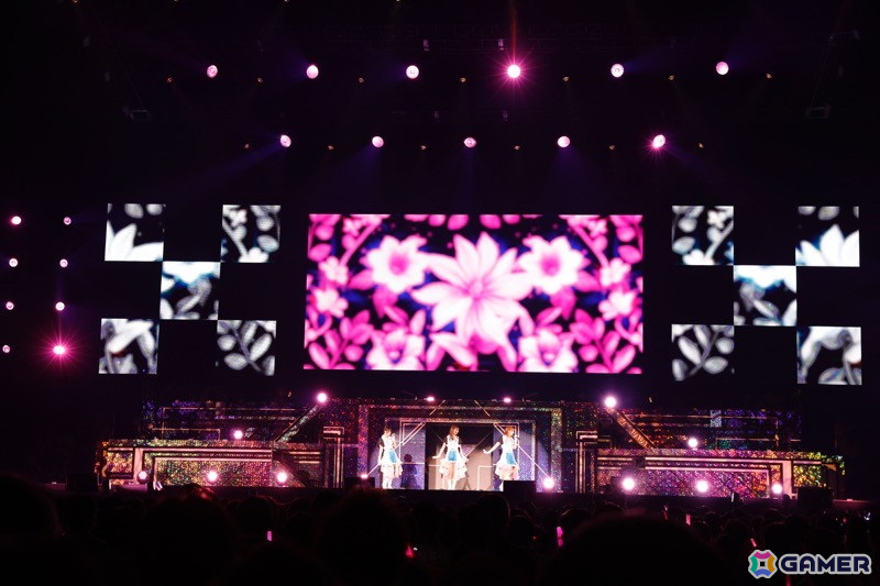 「With you」「Future Designer」「未来へのSign」などアニメ「シャニアニ2nd」の楽曲が届けられた「Over the prism」DAY1公演をレポートの画像