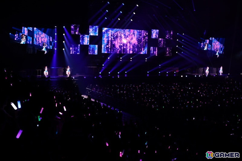 「With you」「Future Designer」「未来へのSign」などアニメ「シャニアニ2nd」の楽曲が届けられた「Over the prism」DAY1公演をレポートの画像