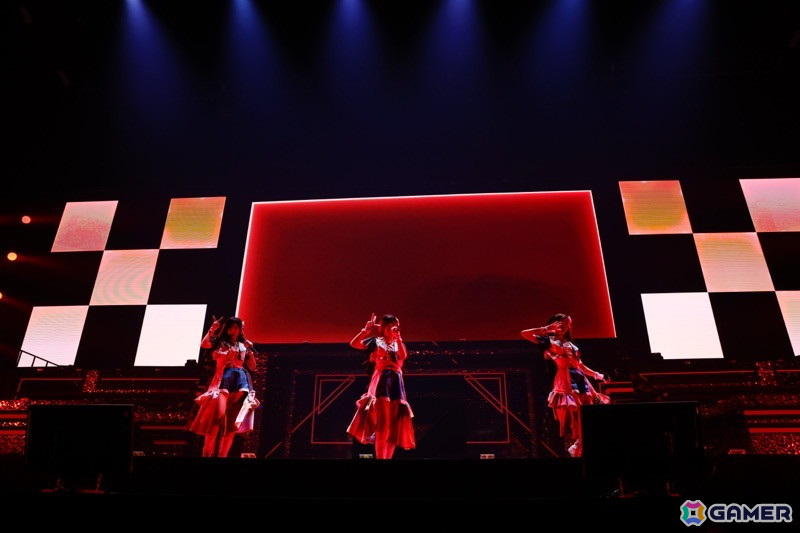 「With you」「Future Designer」「未来へのSign」などアニメ「シャニアニ2nd」の楽曲が届けられた「Over the prism」DAY1公演をレポートの画像