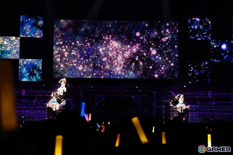 「With you」「Future Designer」「未来へのSign」などアニメ「シャニアニ2nd」の楽曲が届けられた「Over the prism」DAY1公演をレポートの画像