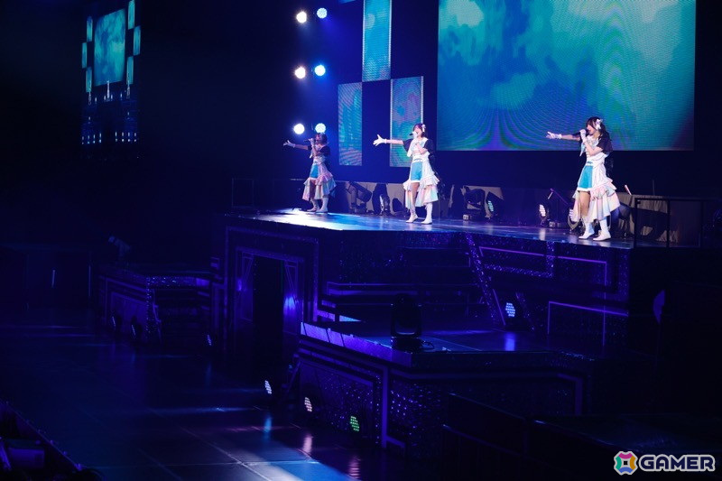 「With you」「Future Designer」「未来へのSign」などアニメ「シャニアニ2nd」の楽曲が届けられた「Over the prism」DAY1公演をレポートの画像