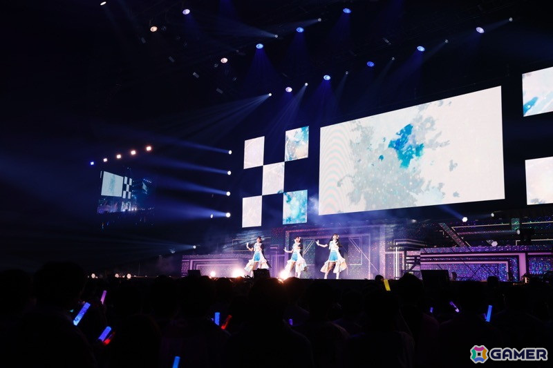 「With you」「Future Designer」「未来へのSign」などアニメ「シャニアニ2nd」の楽曲が届けられた「Over the prism」DAY1公演をレポートの画像