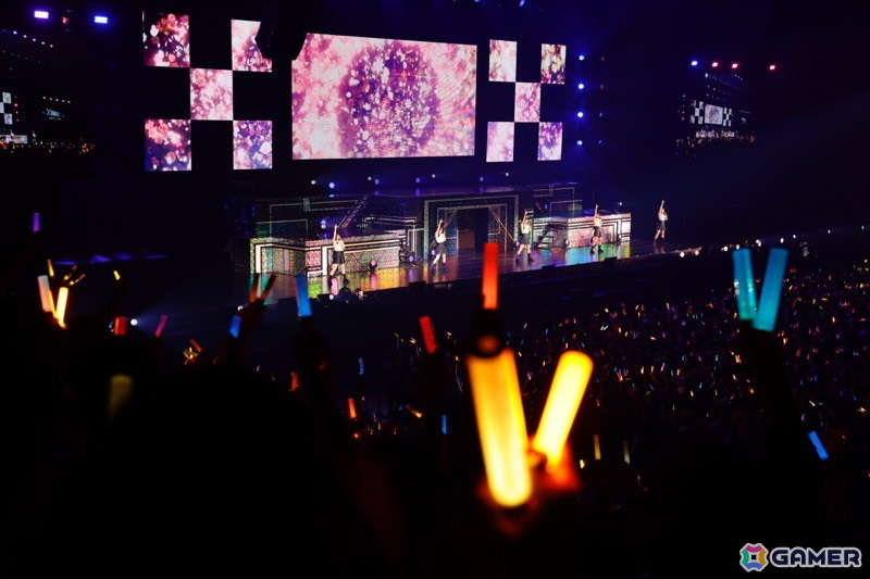 「With you」「Future Designer」「未来へのSign」などアニメ「シャニアニ2nd」の楽曲が届けられた「Over the prism」DAY1公演をレポートの画像
