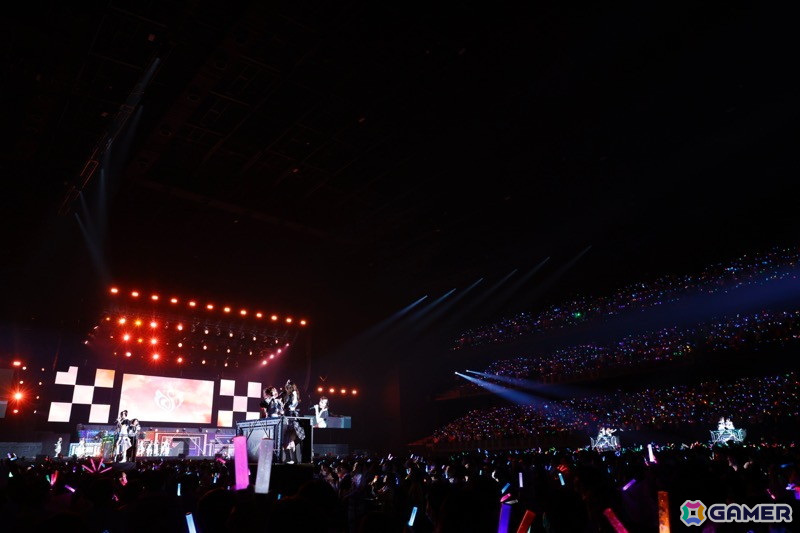 「With you」「Future Designer」「未来へのSign」などアニメ「シャニアニ2nd」の楽曲が届けられた「Over the prism」DAY1公演をレポートの画像