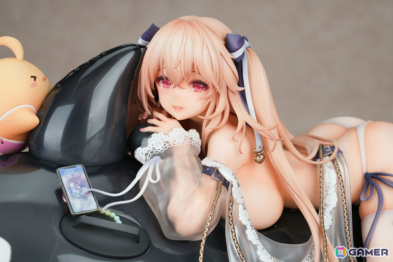 「アズレン」アンカレッジが着せ替え「ドルフィンブルー・レッスン」の姿で立体化!差し替え可能な表情パーツ「拗ね顔」も付属の画像