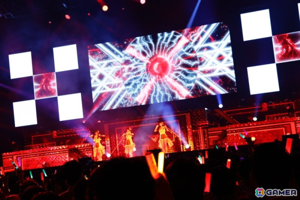 「シャニアニ2nd」のライブ「Over the prism」DAY2公演をレポート！「さあ舞い上がれ」「橙より未来」「星の数だけ」を印象的な演出とともに披露の画像24