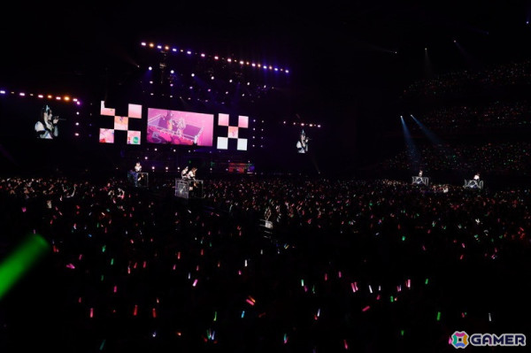 「シャニアニ2nd」のライブ「Over the prism」DAY2公演をレポート！「さあ舞い上がれ」「橙より未来」「星の数だけ」を印象的な演出とともに披露の画像4