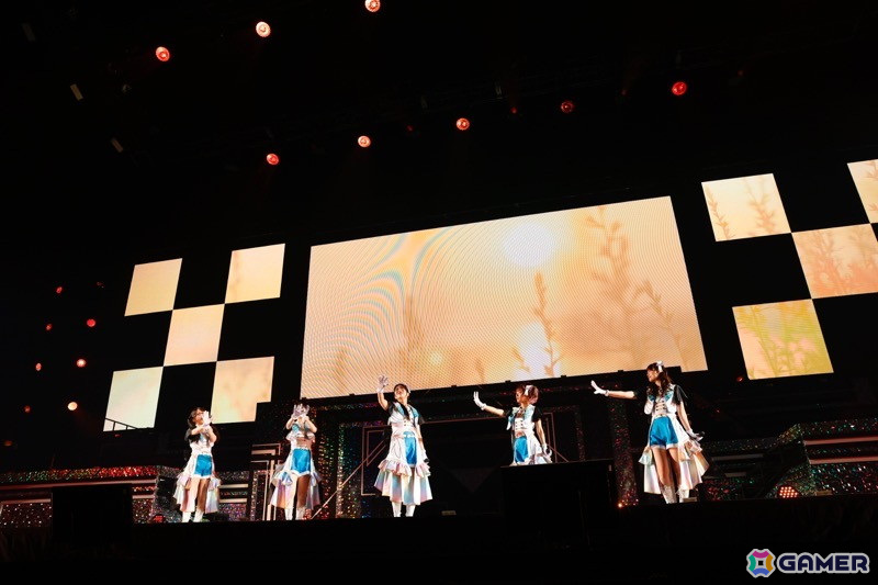 「シャニアニ2nd」のライブ「Over the prism」DAY2公演をレポート!「さあ舞い上がれ」「橙より未来」「星の数だけ」を印象的な演出とともに披露の画像