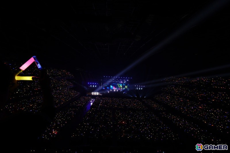 「シャニアニ2nd」のライブ「Over the prism」DAY2公演をレポート!「さあ舞い上がれ」「橙より未来」「星の数だけ」を印象的な演出とともに披露の画像
