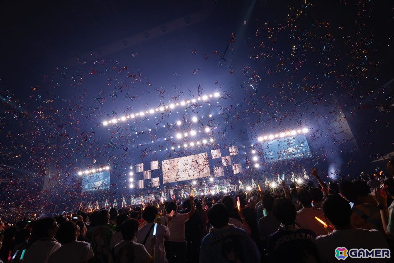 「シャニアニ2nd」のライブ「Over the prism」DAY2公演をレポート!「さあ舞い上がれ」「橙より未来」「星の数だけ」を印象的な演出とともに披露の画像