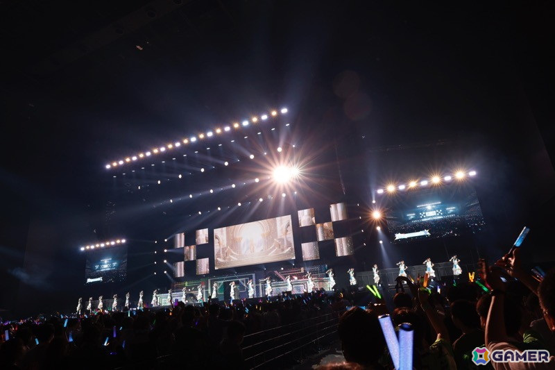 「シャニアニ2nd」のライブ「Over the prism」DAY2公演をレポート!「さあ舞い上がれ」「橙より未来」「星の数だけ」を印象的な演出とともに披露の画像