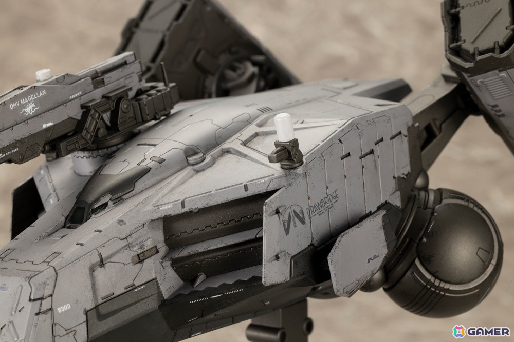 「DEATH STRANDING 2: ON THE BEACH」から早くも移動基地「DHVマゼラン」のプラモデルが登場！コンテナは展示姿勢に応じて可動可能の画像