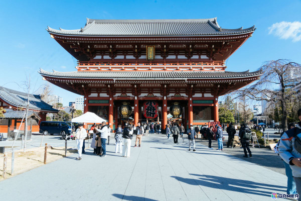 「ロードモバイル」9周年とコカ・コーラコラボを記念したオブジェが浅草寺に登場！イベントの様子を映した動画も公開の画像2