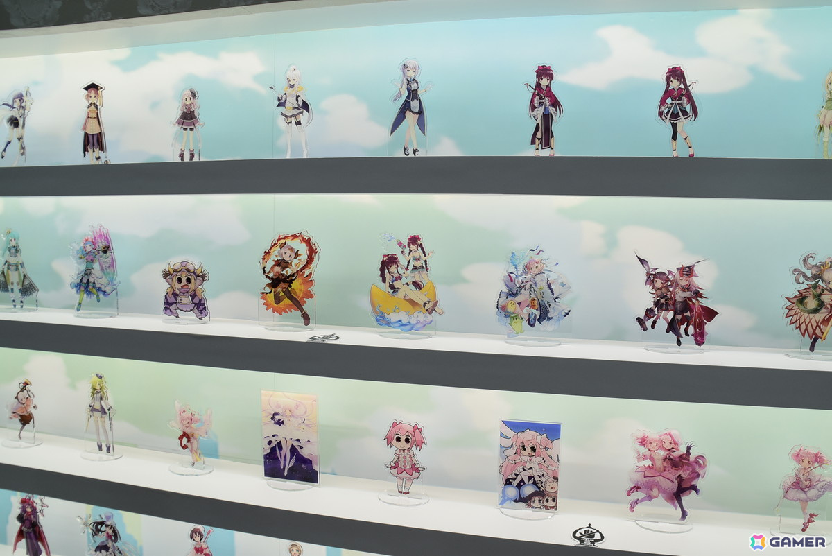 アルティメットまどかと悪魔ほむらが目印の「魔法少女まどか☆マギカ」ブース！3Dの魔法少女と一緒に撮影できるフォトスポットも【AnimeJapan 2025】の画像14