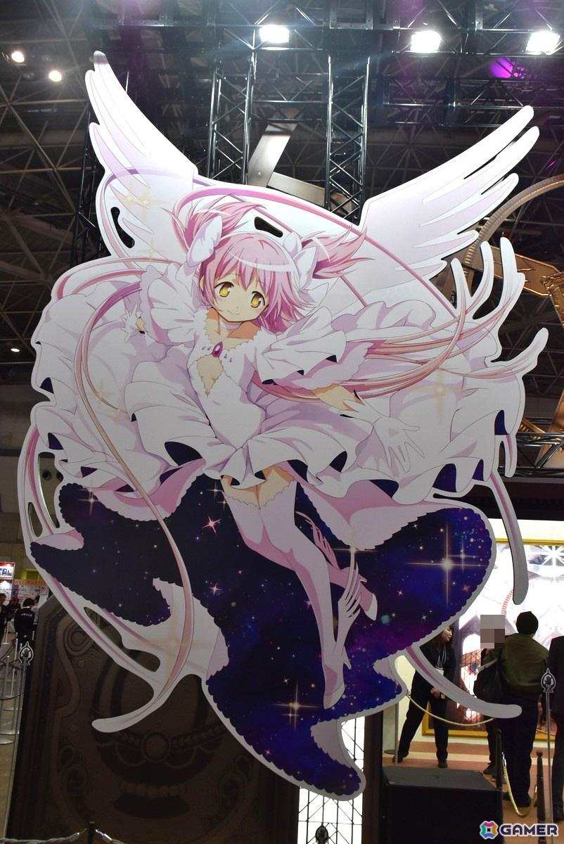 アルティメットまどかと悪魔ほむらが目印の「魔法少女まどか☆マギカ」ブース！3Dの魔法少女と一緒に撮影できるフォトスポットも【AnimeJapan 2025】の画像2