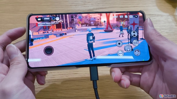 ASUS「ROG Phone 9」をレビュー！スマホとは思えない高性能スペックと光る背面パネルが魅力の本格ゲーミングスマホの画像9