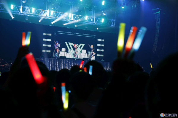 「ヴイアライヴ」1stライブレポート――オリジナル楽曲を中心にした念願の単独フルライブが生バンド演奏で実現の画像109