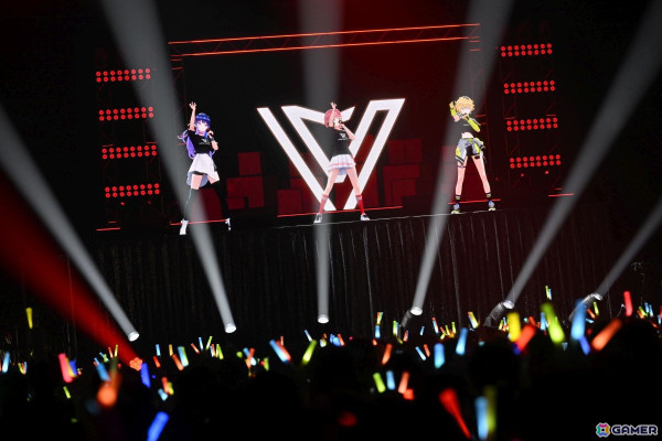 「ヴイアライヴ」1stライブレポート――オリジナル楽曲を中心にした念願の単独フルライブが生バンド演奏で実現の画像129