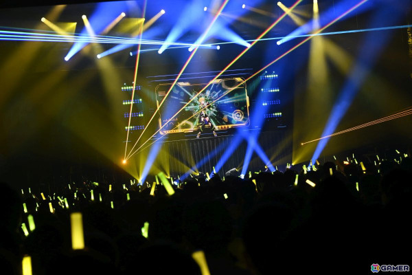 「ヴイアライヴ」1stライブレポート――オリジナル楽曲を中心にした念願の単独フルライブが生バンド演奏で実現の画像17