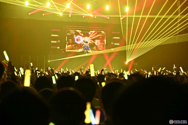 「ヴイアライヴ」1stライブレポート――オリジナル楽曲を中心にした念願の単独フルライブが生バンド演奏で実現の画像19