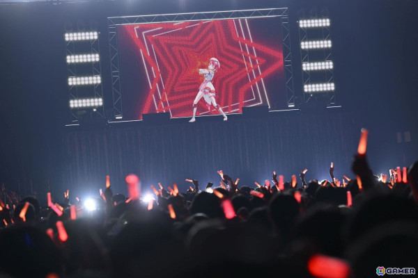「ヴイアライヴ」1stライブレポート――オリジナル楽曲を中心にした念願の単独フルライブが生バンド演奏で実現の画像64