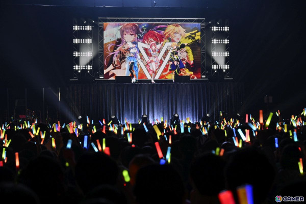 「ヴイアライヴ」1stライブレポート――オリジナル楽曲を中心にした念願の単独フルライブが生バンド演奏で実現の画像74