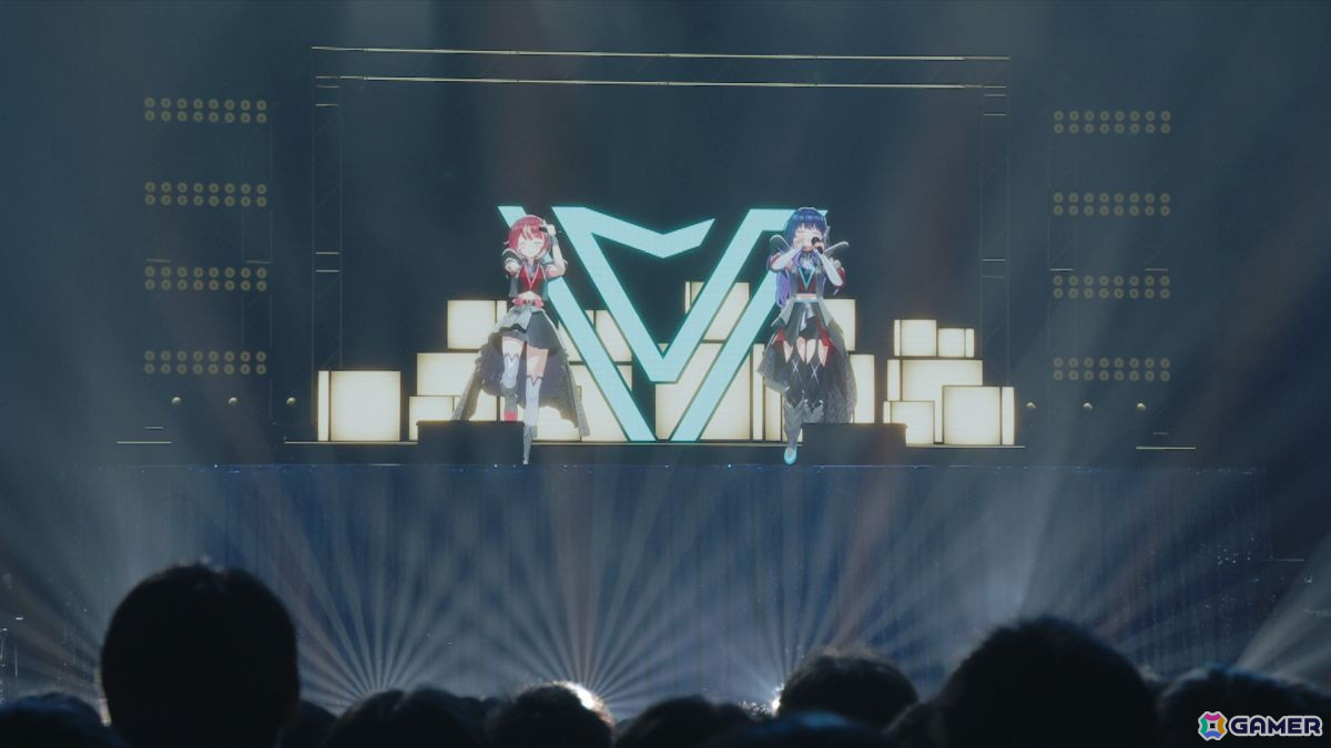 「ヴイアライヴ」1stライブレポート――オリジナル楽曲を中心にした念願の単独フルライブが生バンド演奏で実現の画像