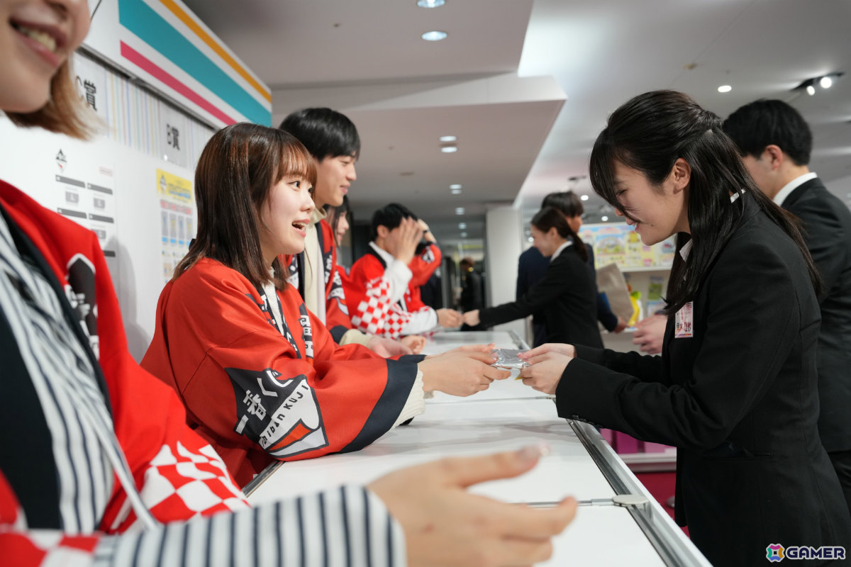 バンダイナムコグループ、入社式限定の「一番くじ」で新入社員を歓迎――コンビニ風ブースや社長の直筆メッセージ入りくじ券などのサプライズ企画を実施の画像
