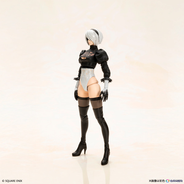 「NieR:Automata」2Bの組立式プラスチックモデルキットが登場！可動仕様のポッドや自爆モードを再現できる胴体パーツなどが付属の画像