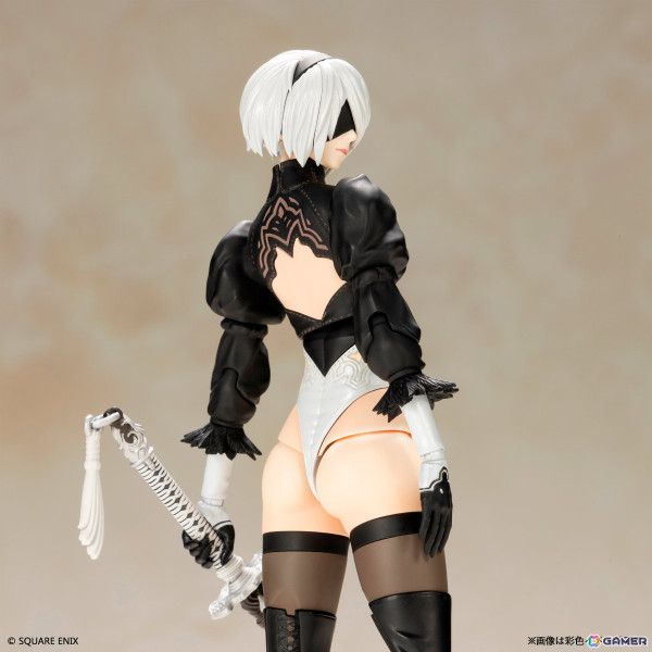 「NieR:Automata」2Bの組立式プラスチックモデルキットが登場！可動仕様のポッドや自爆モードを再現できる胴体パーツなどが付属の画像