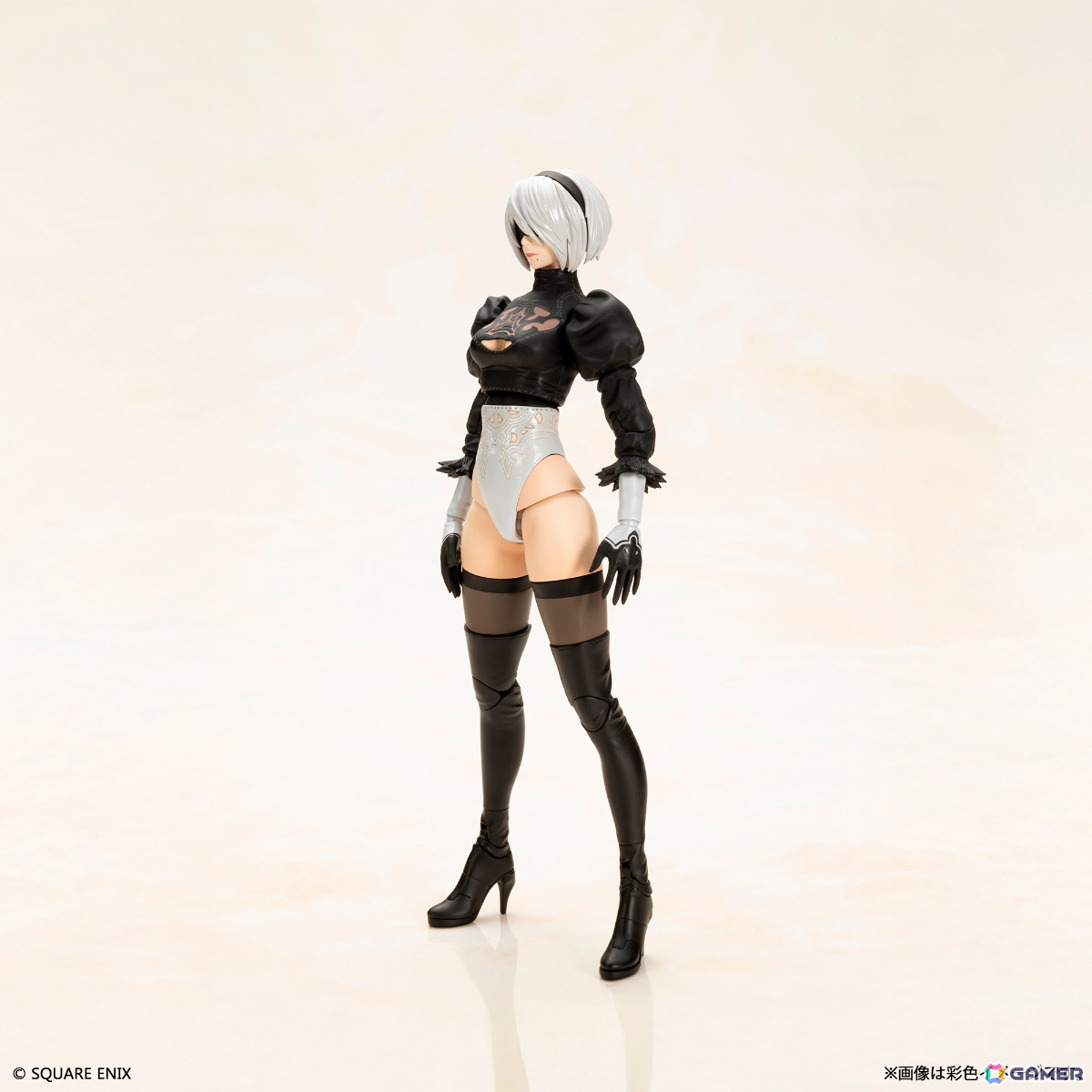 「NieR:Automata」2Bの組立式プラスチックモデルキットが登場！可動仕様のポッドや自爆モードを再現できる胴体パーツなどが付属の画像6