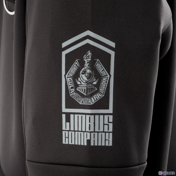 「Limbus Company」囚人たちの制服をアレンジしたアウターや13名のモチーフが詰まったスマホストラップ＆フォンタブが登場！の画像
