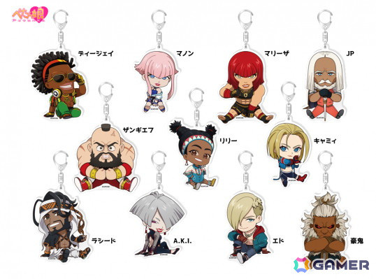 「スト6」のキャラたちがかわいくデフォルメされたアクリルキーホルダー、アクリルフィギュア、缶バッジが6月に発売！の画像