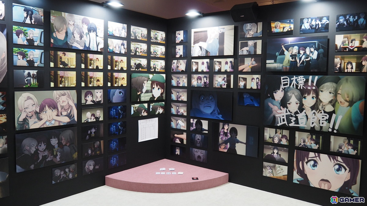「ガールズバンドクライ展」トゲナシトゲアリより理名さん、夕莉さん、朱李さんが登壇したオープニングセレモニーをレポート！の画像