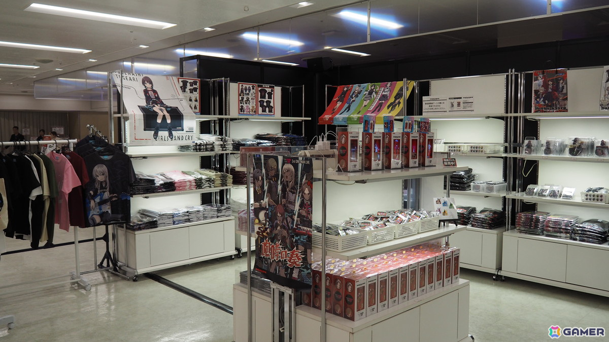「ガールズバンドクライ展」トゲナシトゲアリより理名さん、夕莉さん、朱李さんが登壇したオープニングセレモニーをレポート！の画像
