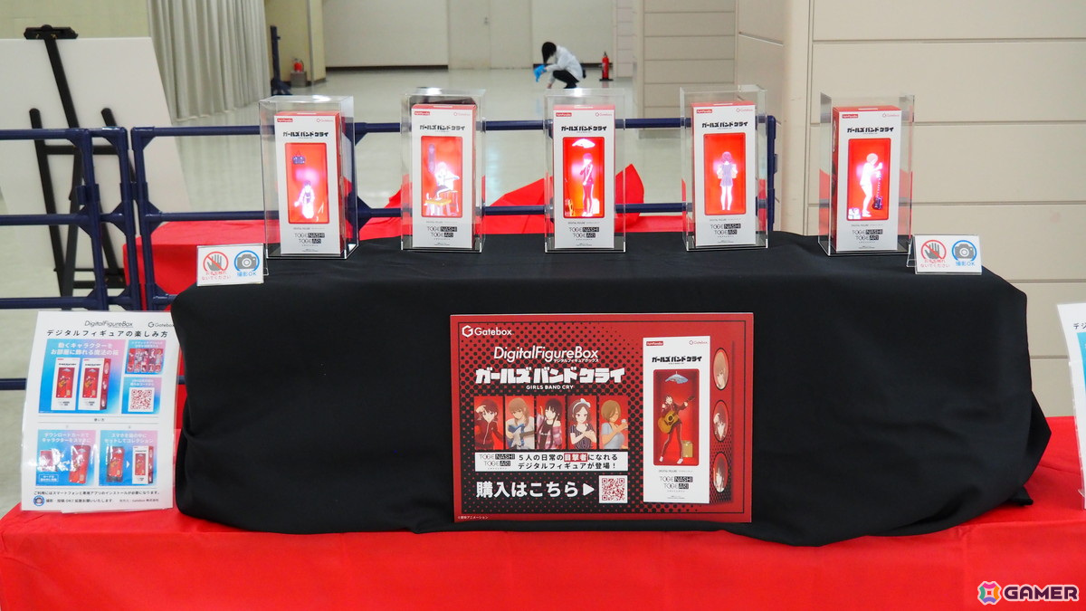 「ガールズバンドクライ展」トゲナシトゲアリより理名さん、夕莉さん、朱李さんが登壇したオープニングセレモニーをレポート！の画像