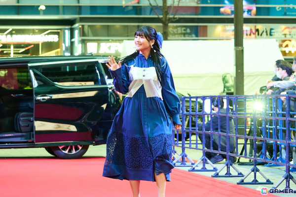 TVアニメ「片田舎のおっさん、剣聖になる」平田広明さん、東山奈央さん、西川貴教さんらが出演したレッドカーペット＆先行上映会の公式レポートが公開！の画像6
