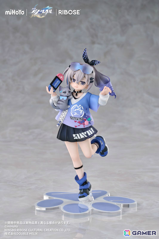 「崩壊:スターレイル」銀狼のちびねこシリーズフィギュアが登場!描き下ろし缶バッジが特典として付属の画像