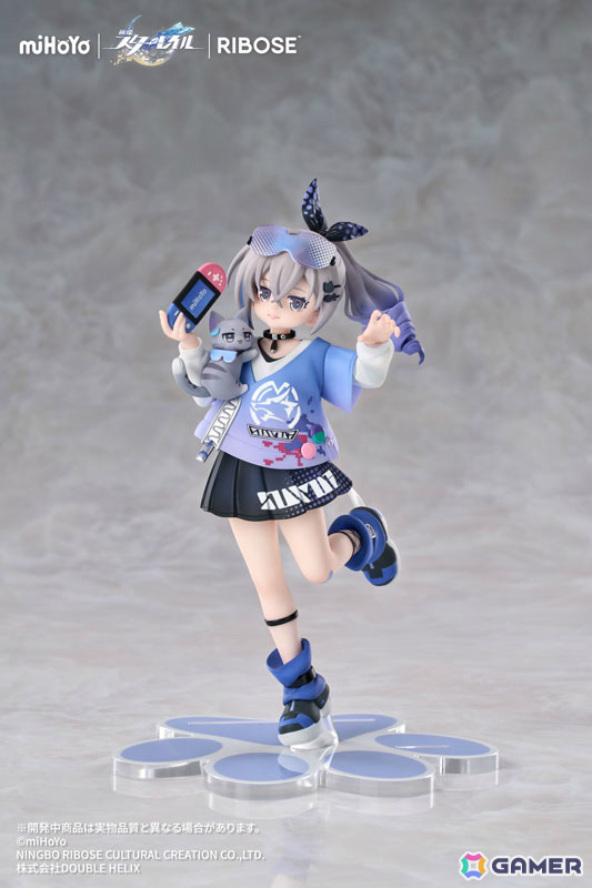 「崩壊:スターレイル」銀狼のちびねこシリーズフィギュアが登場!描き下ろし缶バッジが特典として付属の画像