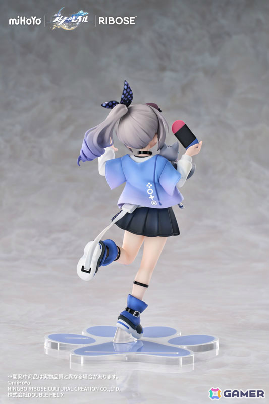 「崩壊:スターレイル」銀狼のちびねこシリーズフィギュアが登場!描き下ろし缶バッジが特典として付属の画像