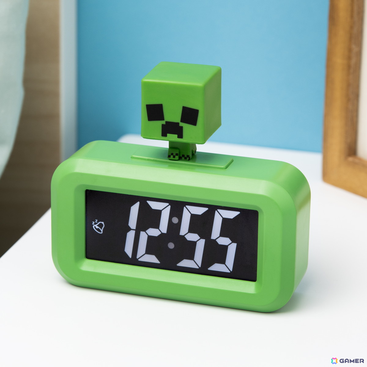 小さなクリーパーがチャームポイント!「マインクラフト 目覚まし時計(ミニクリーパー)」が8月上旬に発売!の画像
