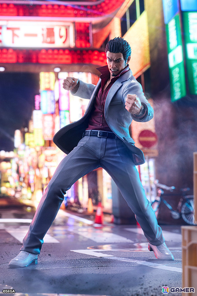 「龍が如く」桐生一馬が渾身のバトルポーズで1/6スケールフィギュアに!特製アクリルブロックがコトブキヤショップ限定特典として付属の画像