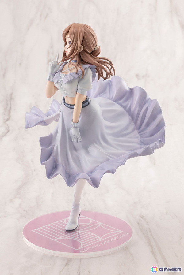 「学マス」莉波が「clumsy trick」をイメージした初のスケールフィギュアになって登場！優しくこちらに微笑む表情にも注目の画像