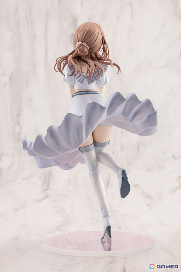 「学マス」莉波が「clumsy trick」をイメージした初のスケールフィギュアになって登場！優しくこちらに微笑む表情にも注目の画像
