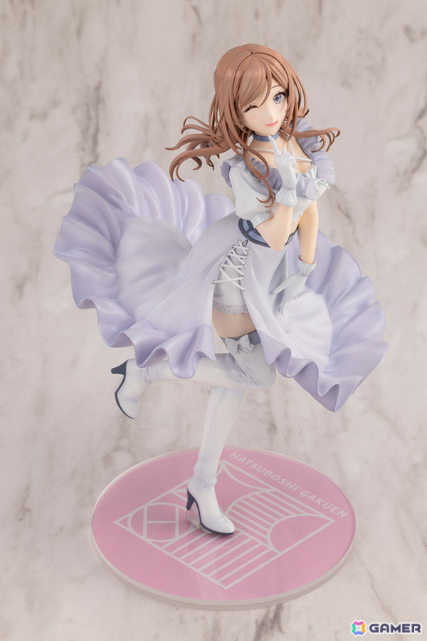 「学マス」莉波が「clumsy trick」をイメージした初のスケールフィギュアになって登場！優しくこちらに微笑む表情にも注目の画像